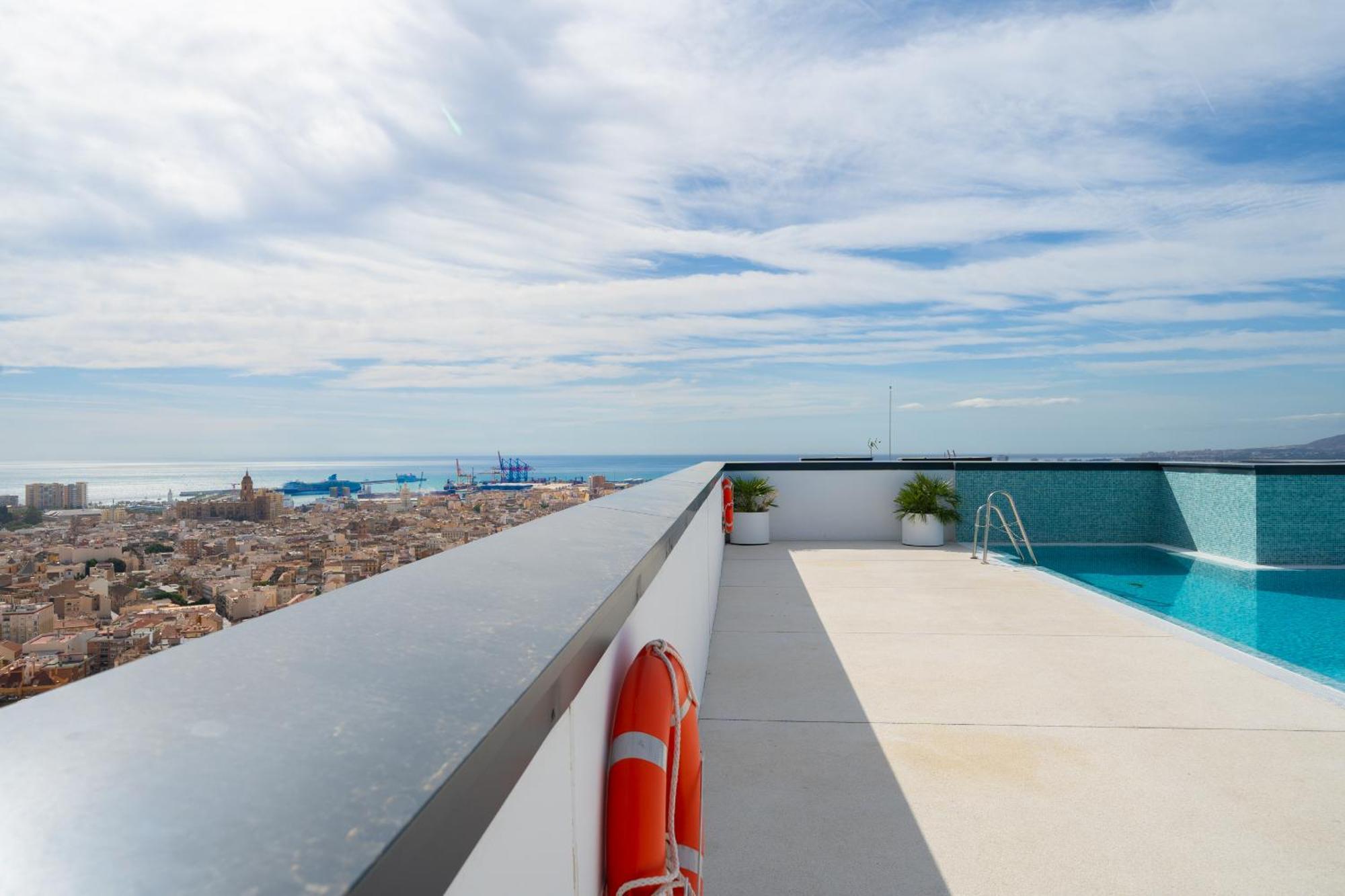 Xpce Urban 3 Skyline - Parking Free * Malaga